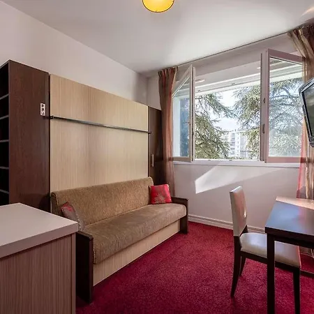Kosy - Les Cedres 公寓式酒店 3*